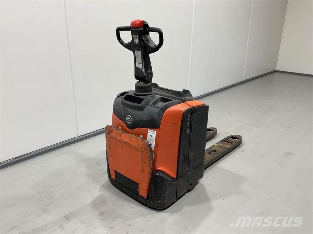 BT LPE200 Pallettruck met meerij platform