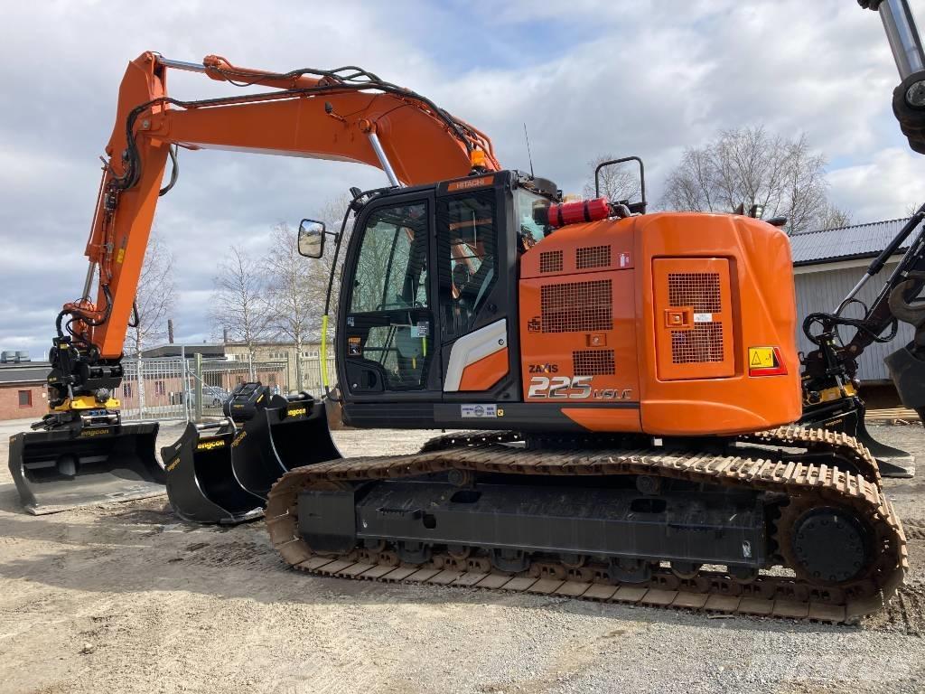 Hitachi ZX 225 US LC Rupsgraafmachines