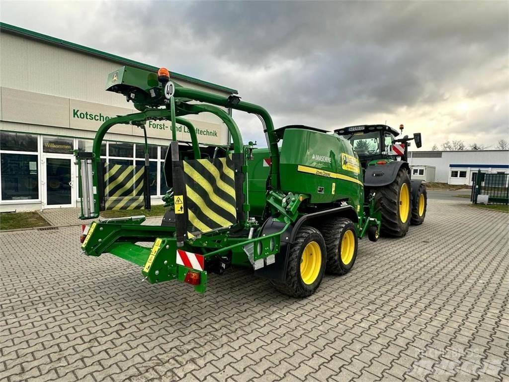 John Deere C441R Ronde-balenpersen