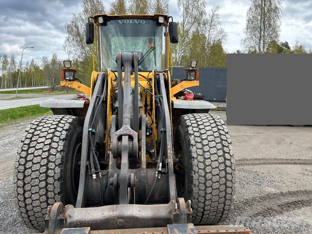 Volvo L 120 E Wielladers
