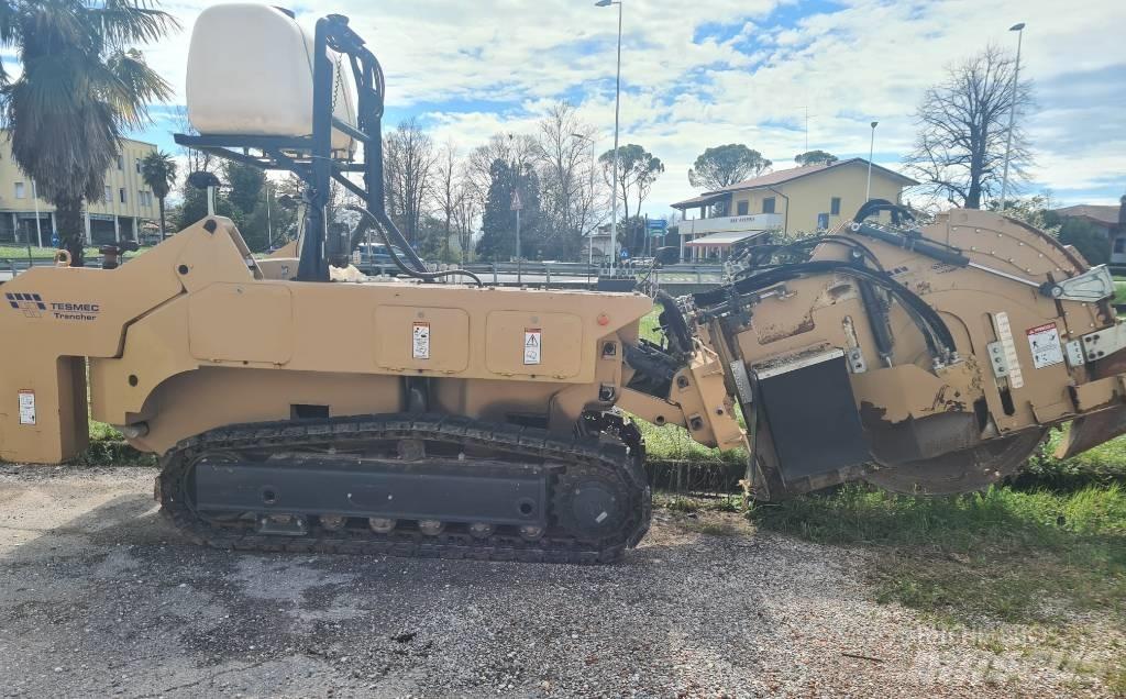 Tesmec 300 Sleuvengravers