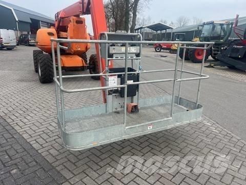 Manitou AJT 200 Knikarmhoogwerkers