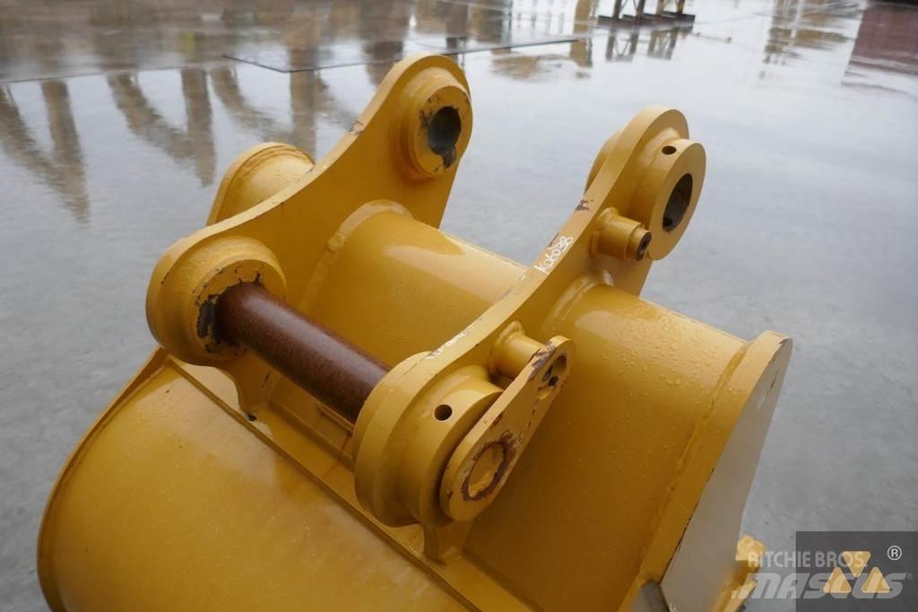 CAT 320 Bucket Bakken