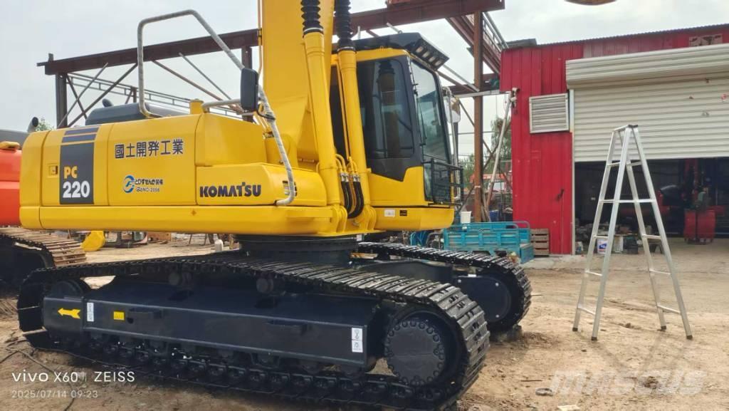 Komatsu 220 Rupsgraafmachines
