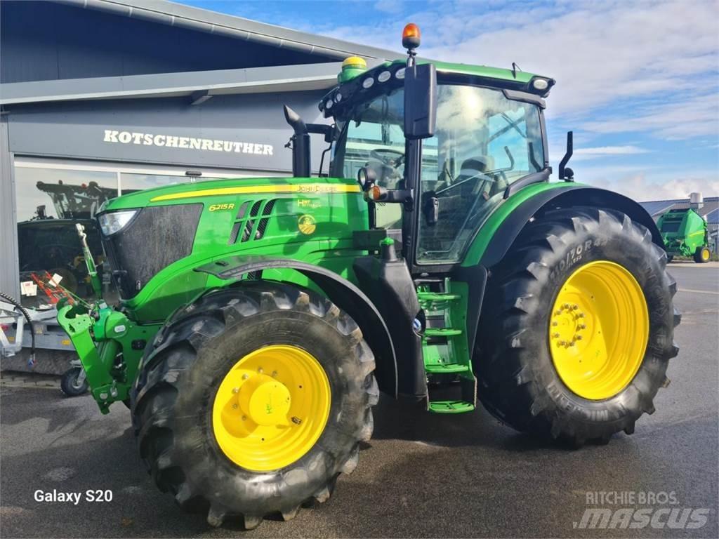 John Deere 6215R Tractoren