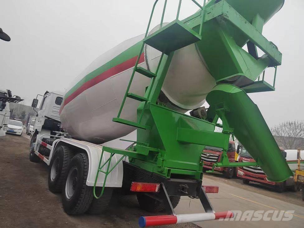 Shacman F3000 6x4 Betonmixers en pompen