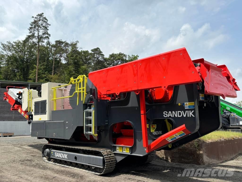 Sandvik QJ 241 Mobile crushers