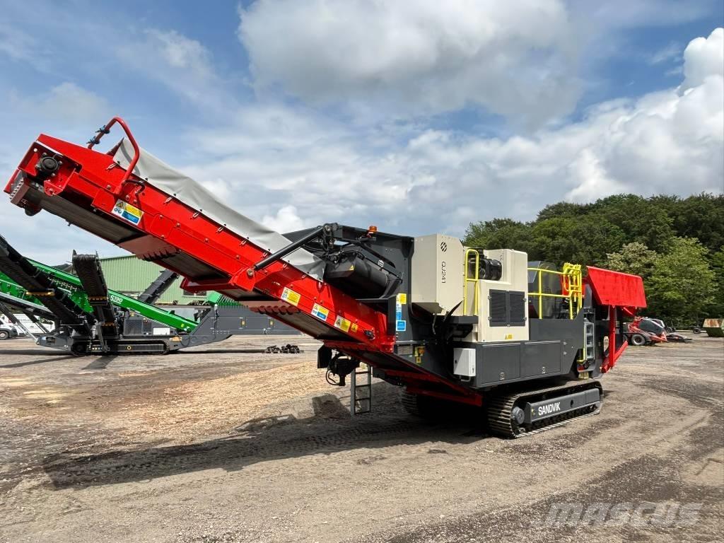 Sandvik QJ 241 Mobile crushers