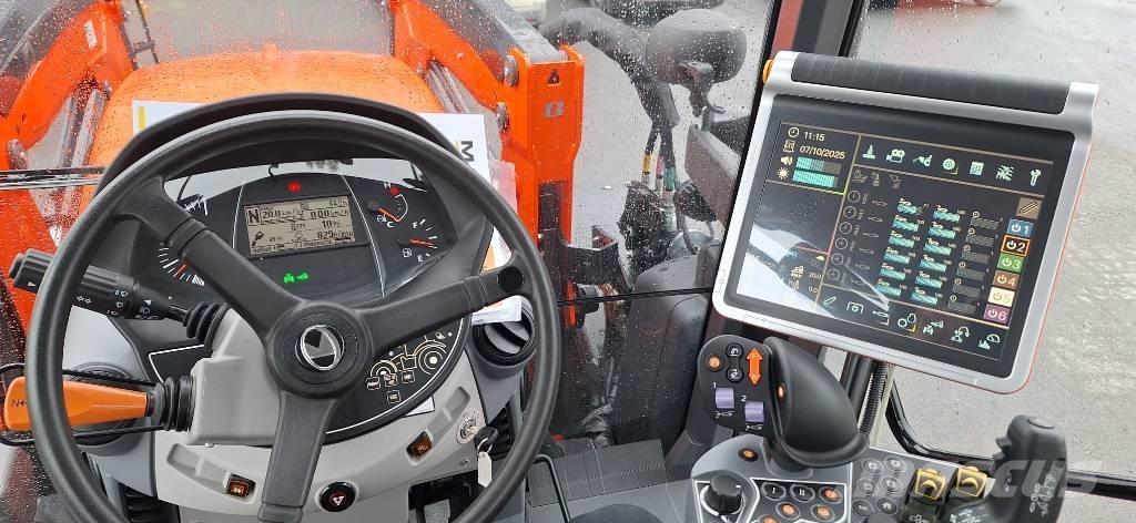 Kubota M 7153 Tractoren