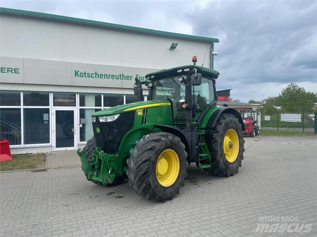 John Deere 7250R Tractoren