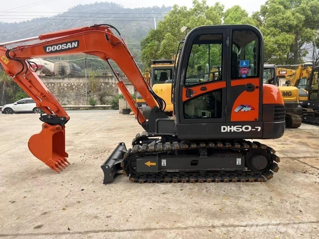 Doosan DH 60-7 Minigraafmachines < 7t