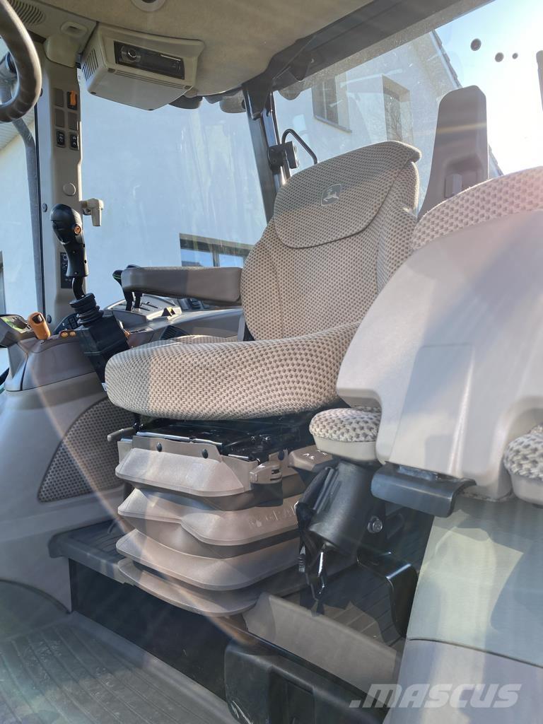 John Deere 5115R Tractoren