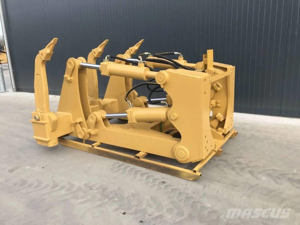 CAT D7 Wegopbrekers