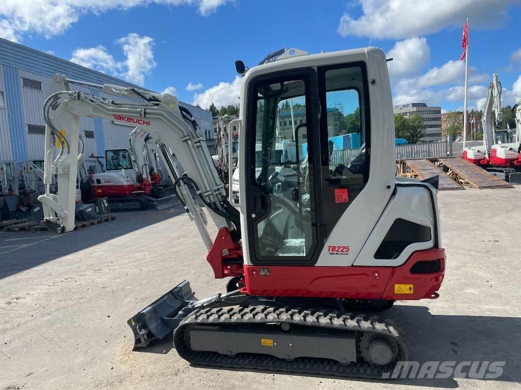 Takeuchi TB 225 Minigraafmachines < 7t