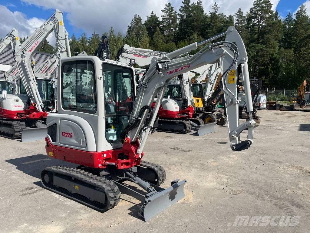 Takeuchi TB 225 Minigraafmachines < 7t