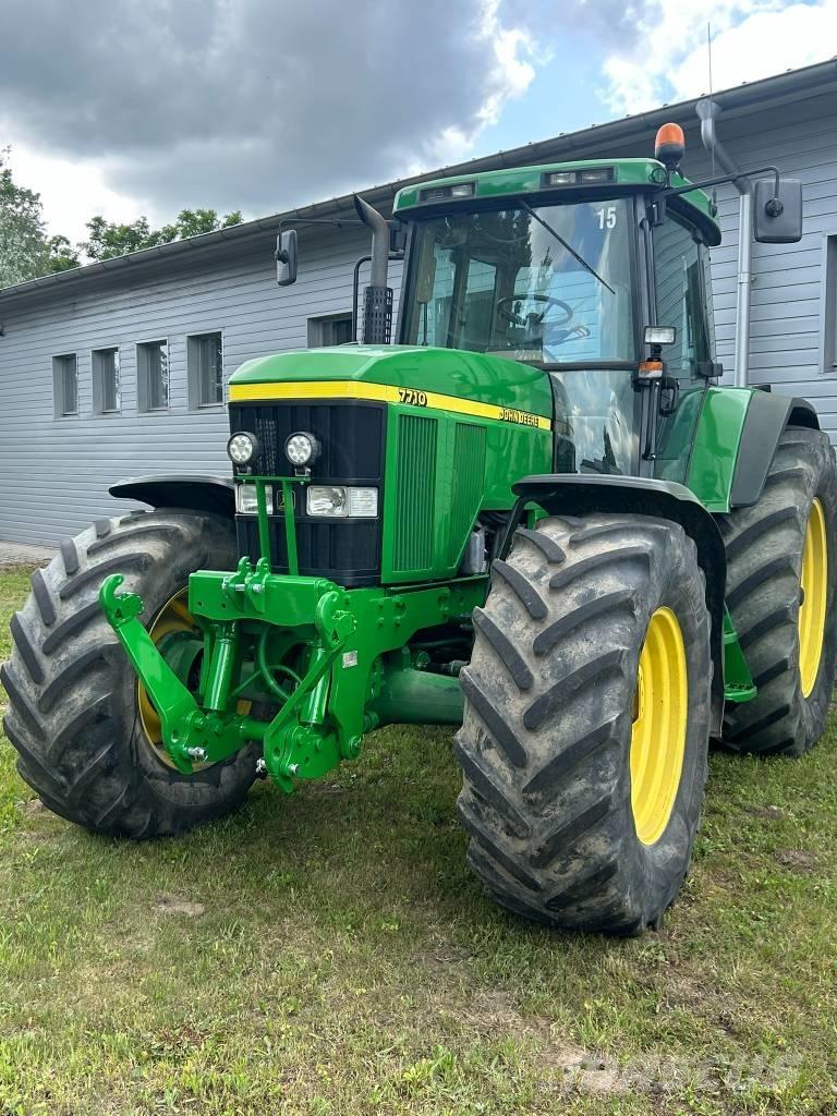 John Deere 7710 PQ Tractoren