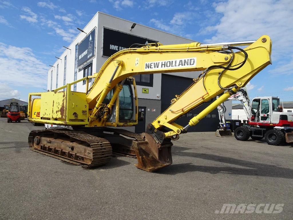 New Holland E195 Rupsgraafmachines