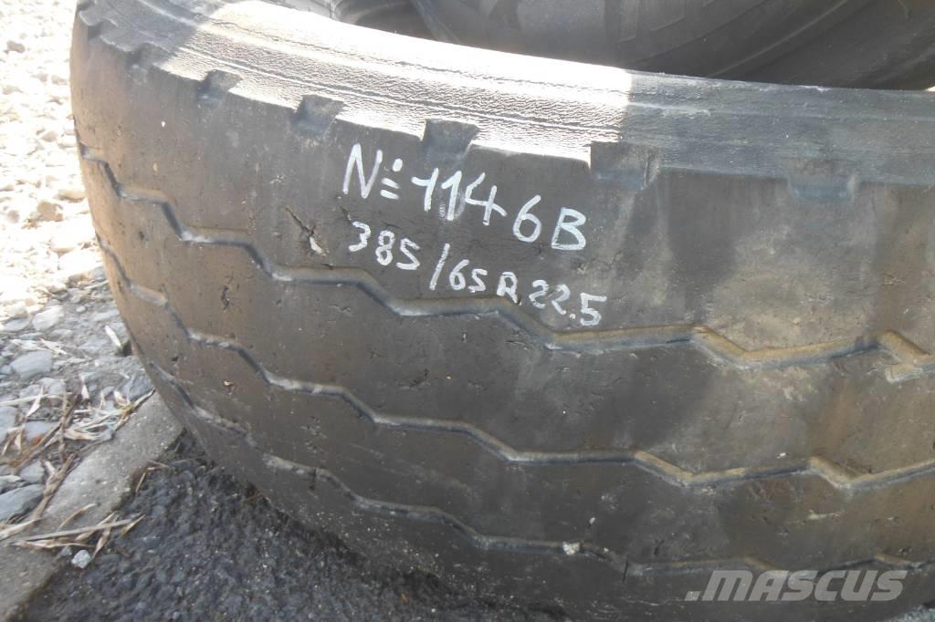 Michelin 385/65R22.5 Banden, wielen en velgen