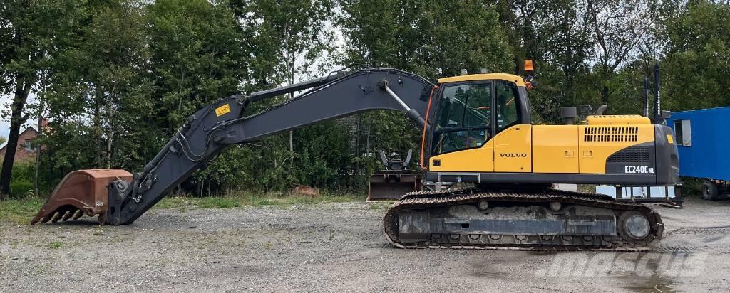 Volvo EC 240 C L Rupsgraafmachines