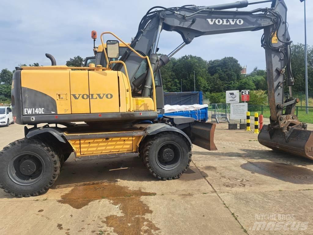 Volvo EW 140 C Wielgraafmachines