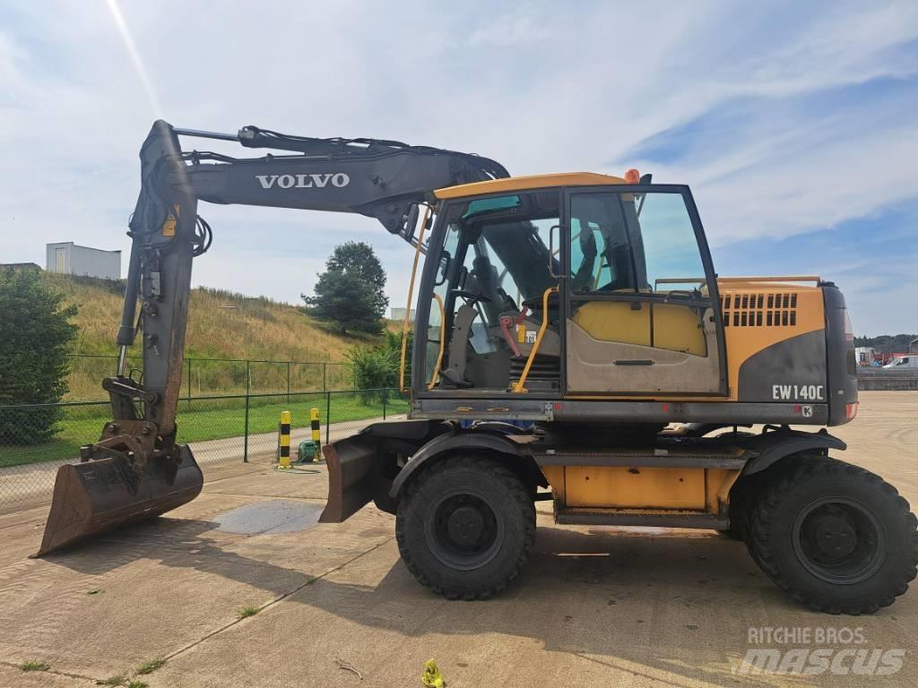 Volvo EW 140 C Wielgraafmachines