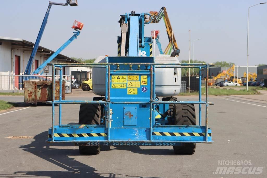 Genie Z135 Knikarmhoogwerkers