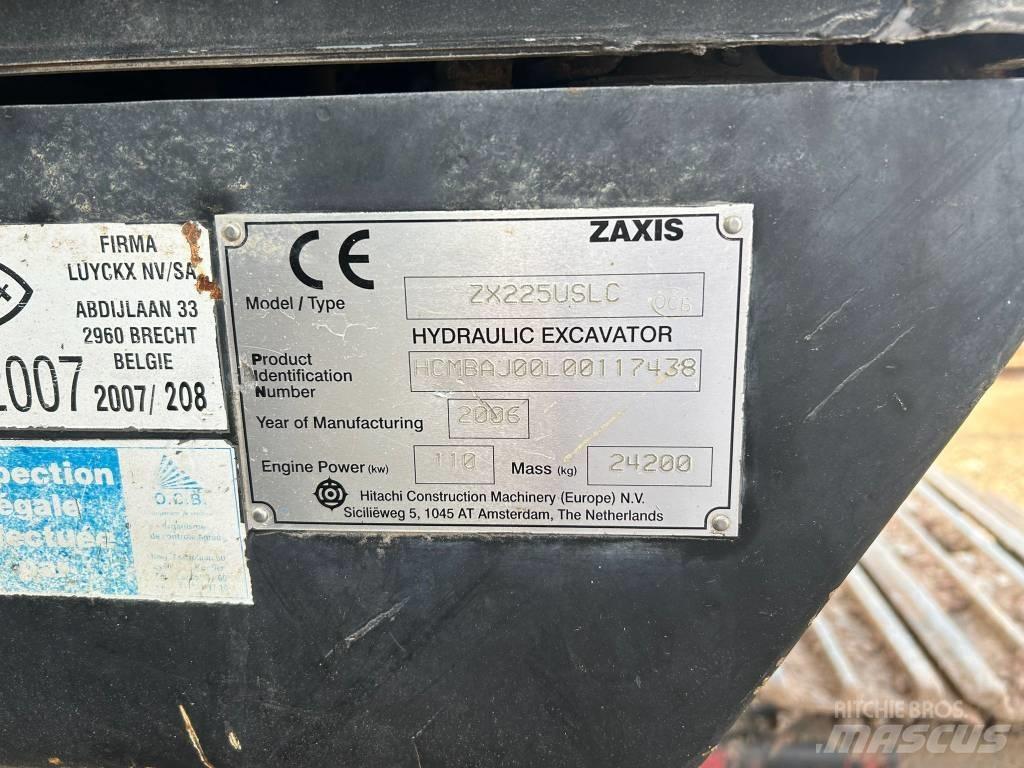 Hitachi ZX 225 Rupsgraafmachines
