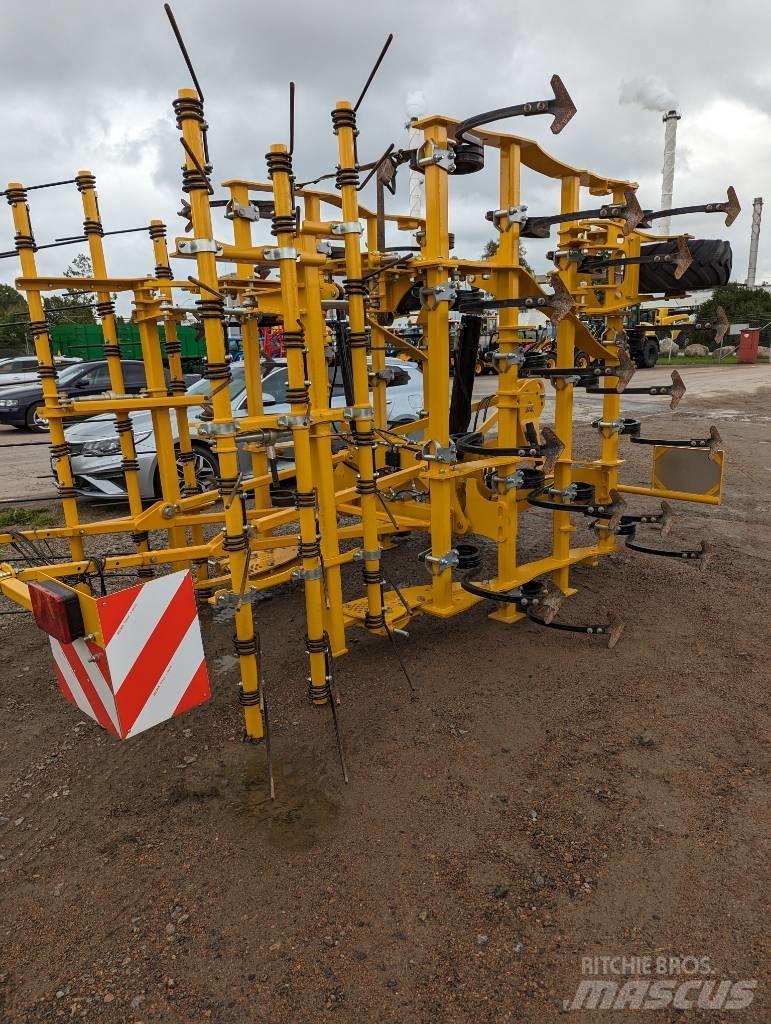 Agrisem VibroMulch Cultivatoren