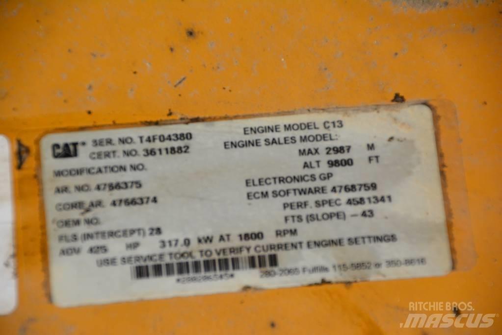 CAT 352 F L Rupsgraafmachines