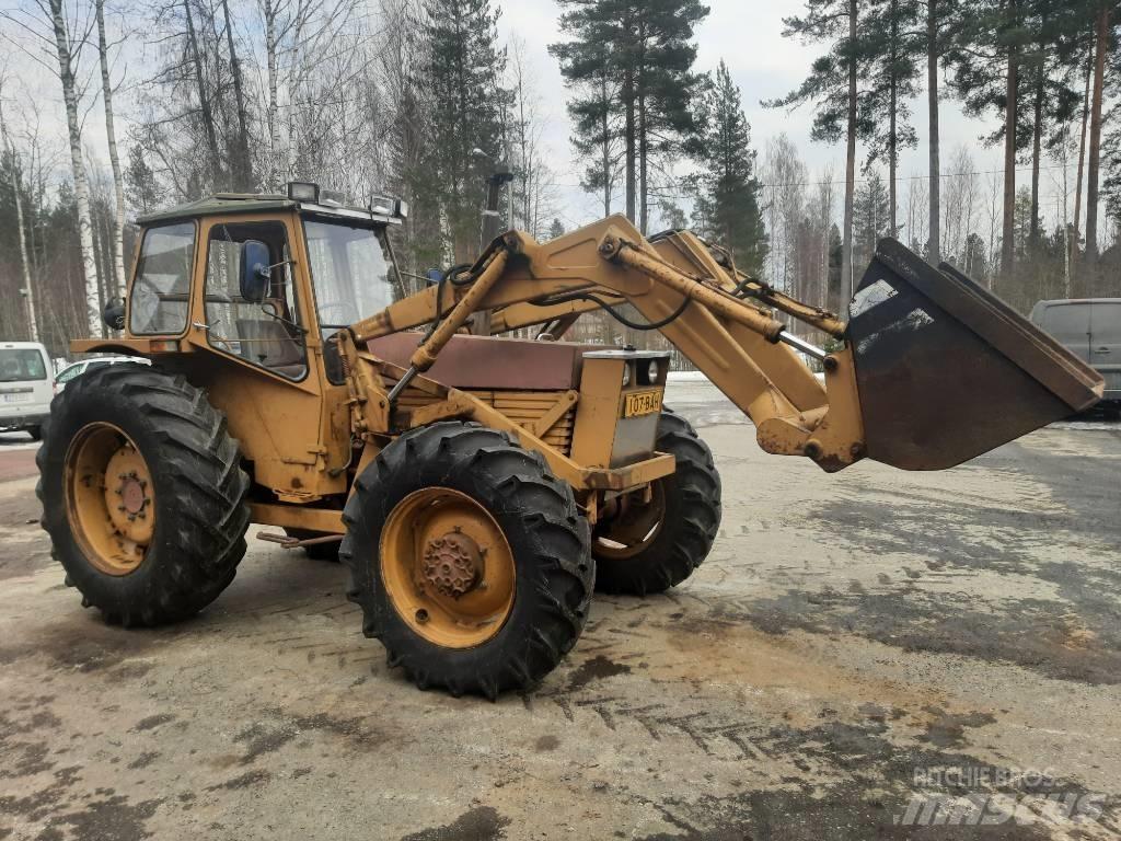 Valmet 702S 4 veto Tractoren