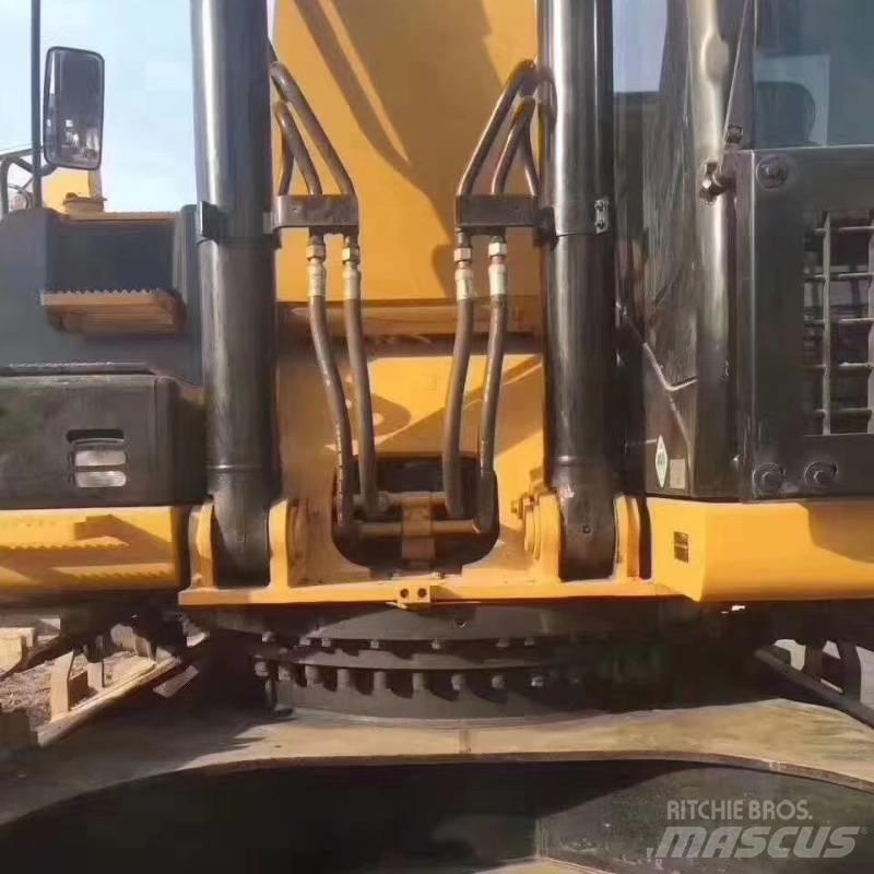 CAT 340 Rupsgraafmachines