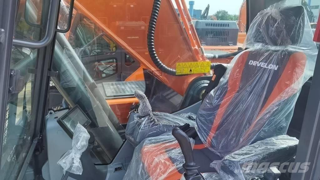 Develon DX 360LCA-7B Rupsgraafmachines