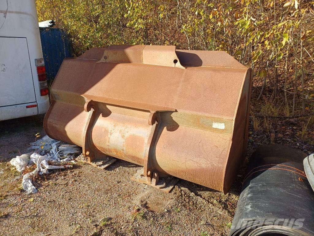 Volvo 120 Kauha Bakken