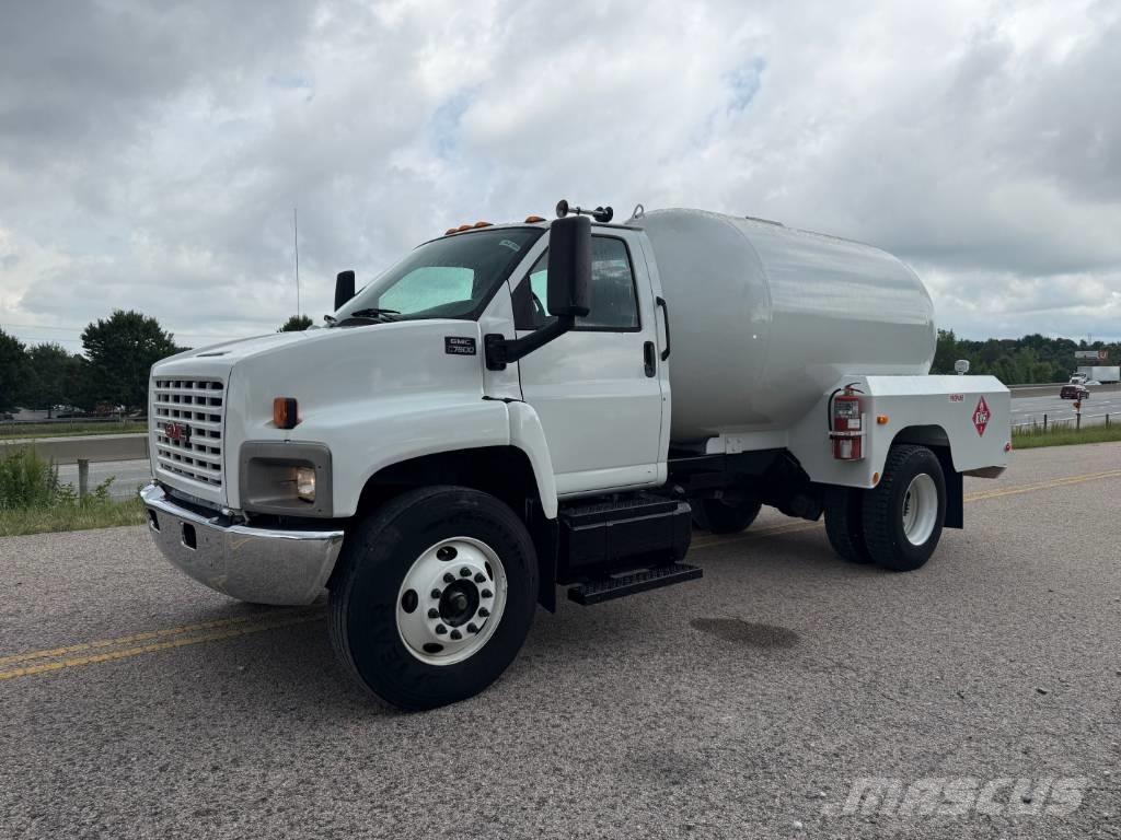 GMC C7500 Tankwagen