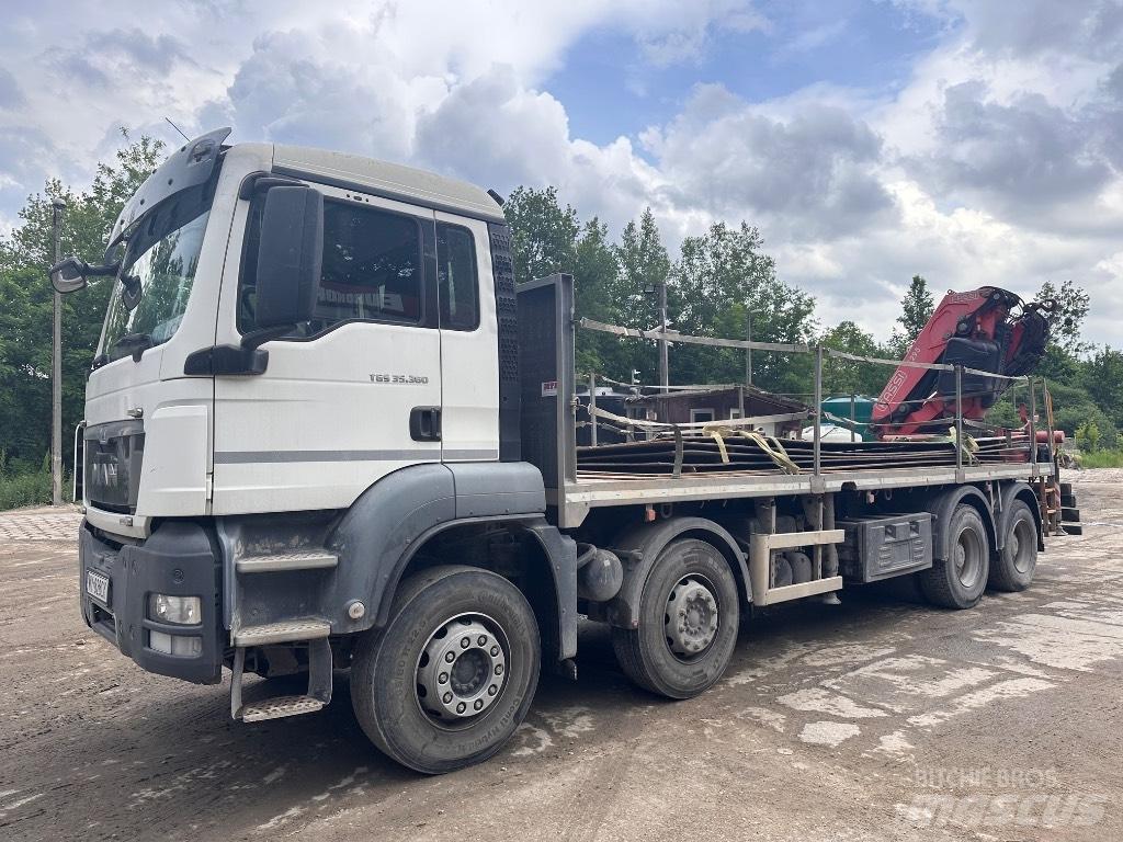 MAN TGS 35.360 8x4 Vlakke laadvloer met kraan