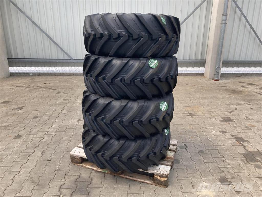 Michelin 400/70R20 Banden, wielen en velgen