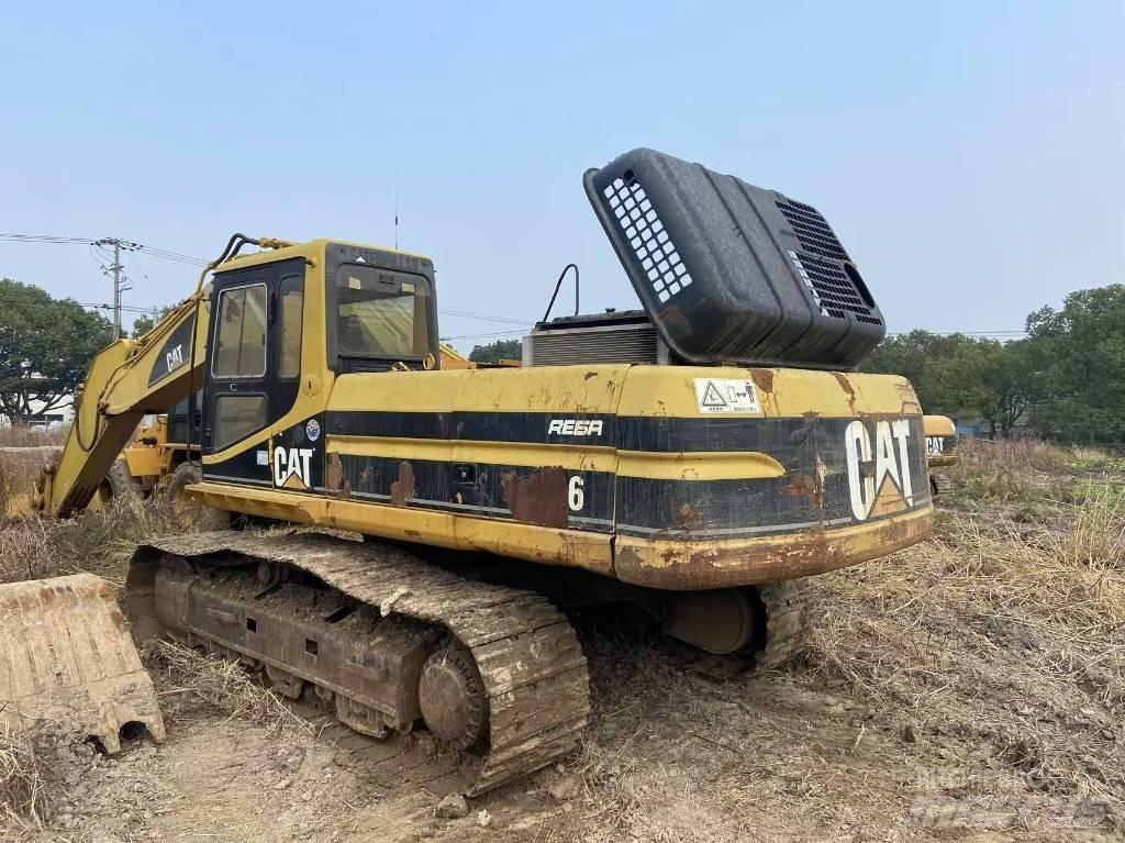 CAT 330 B L Rupsgraafmachines