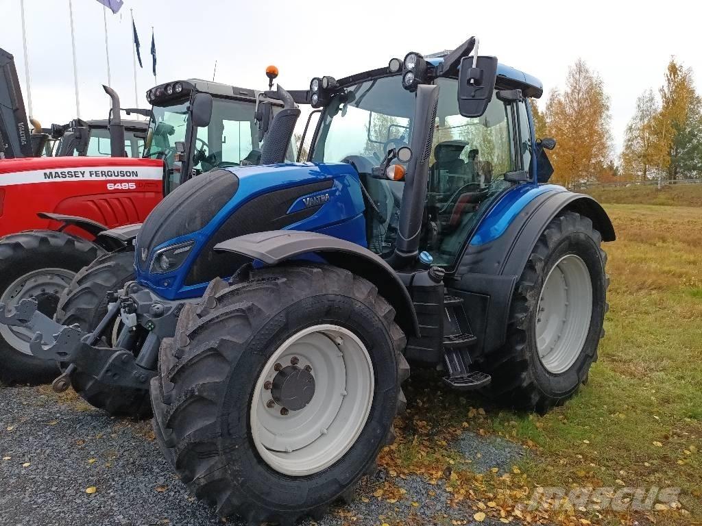 Valtra N174 E versu Tractoren