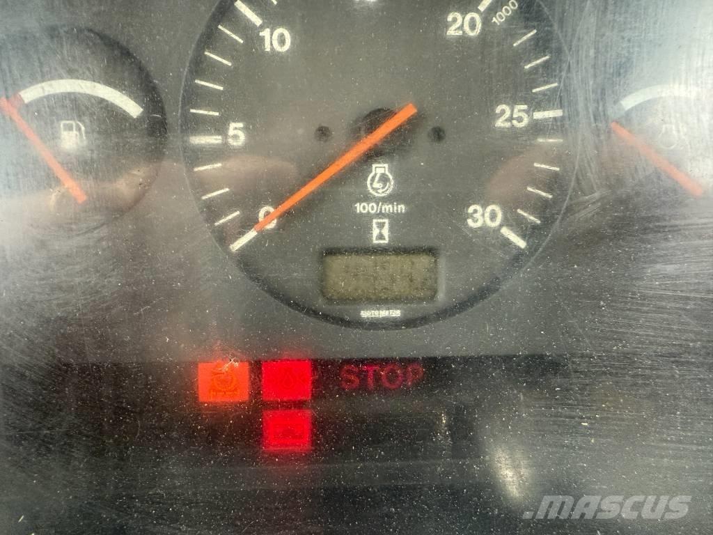 Valtra Valmet 865 Tractoren