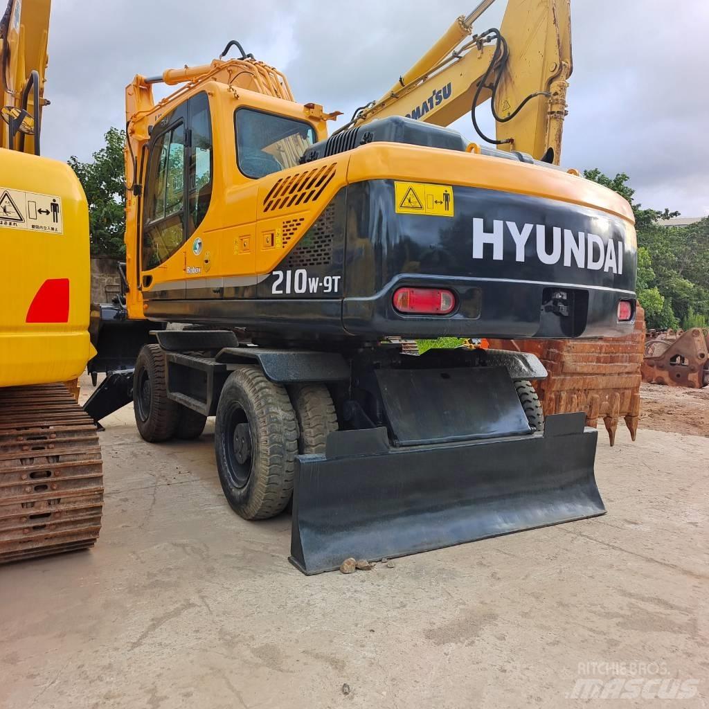 Hyundai 210W-9 Wielgraafmachines
