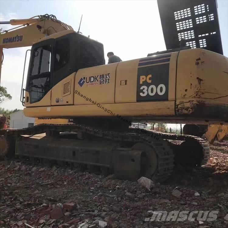 Komatsu 300 Rupsgraafmachines