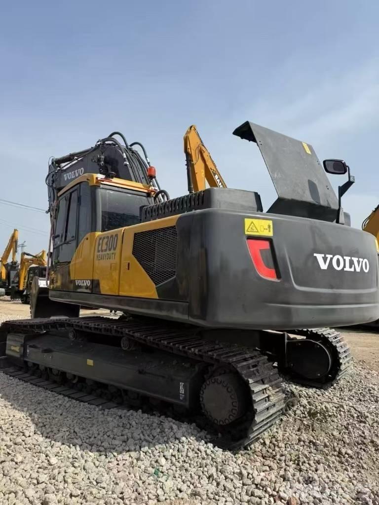 Volvo 300D Rupsgraafmachines