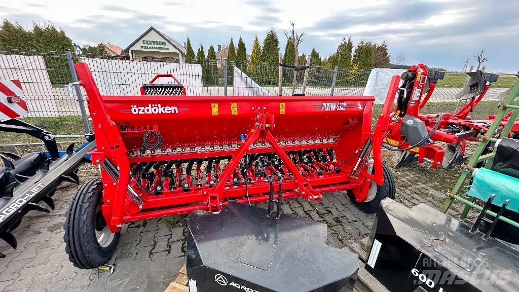 Özdöken Pertum S 300 Zaaimachines
