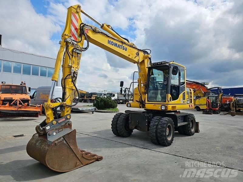 Komatsu PW 148-8 Wielgraafmachines