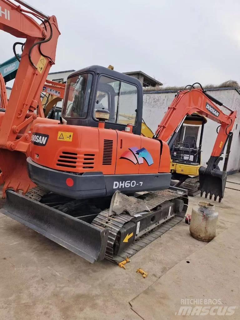 Doosan DH 60-7 Minigraafmachines < 7t