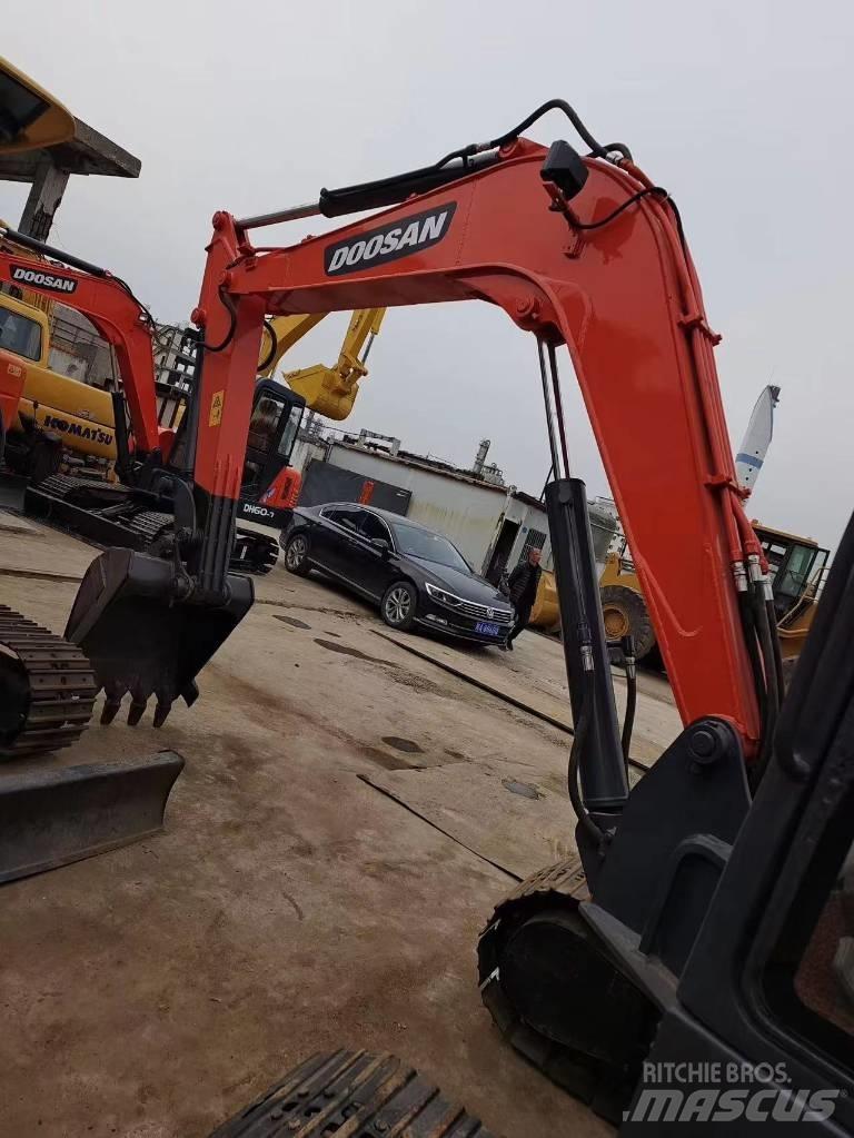 Doosan DH 60-7 Minigraafmachines < 7t
