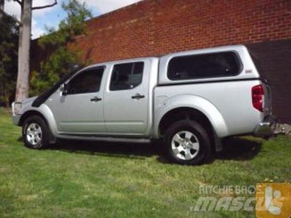 Nissan NAVARA ST-X Gesloten bedrijfswagens