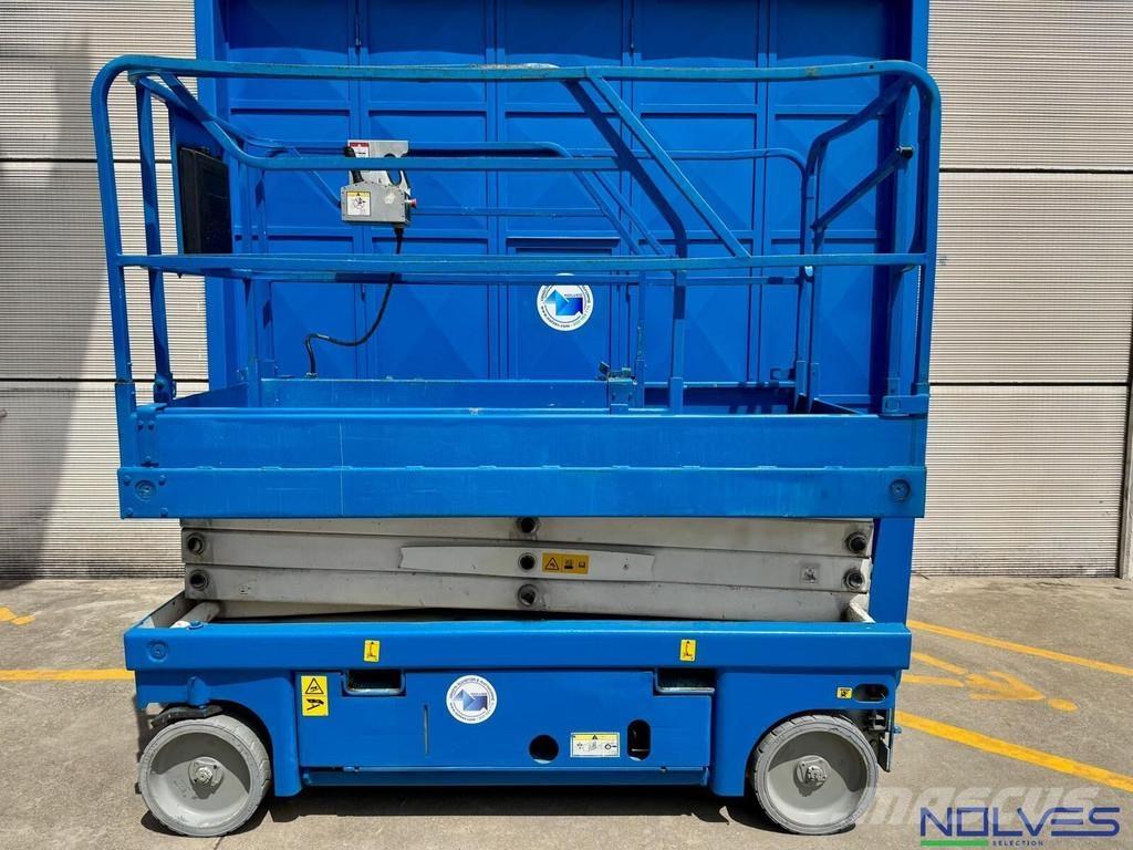 Haulotte COMPACT10 Schaarhoogwerkers