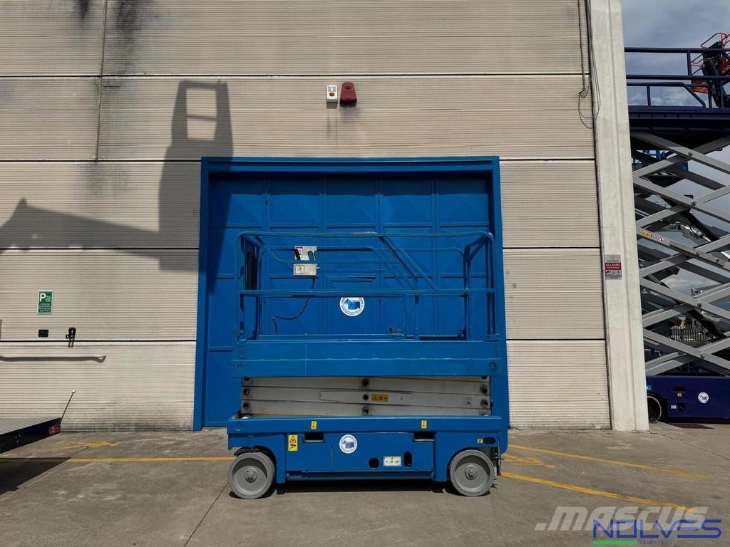 Haulotte COMPACT10 Schaarhoogwerkers