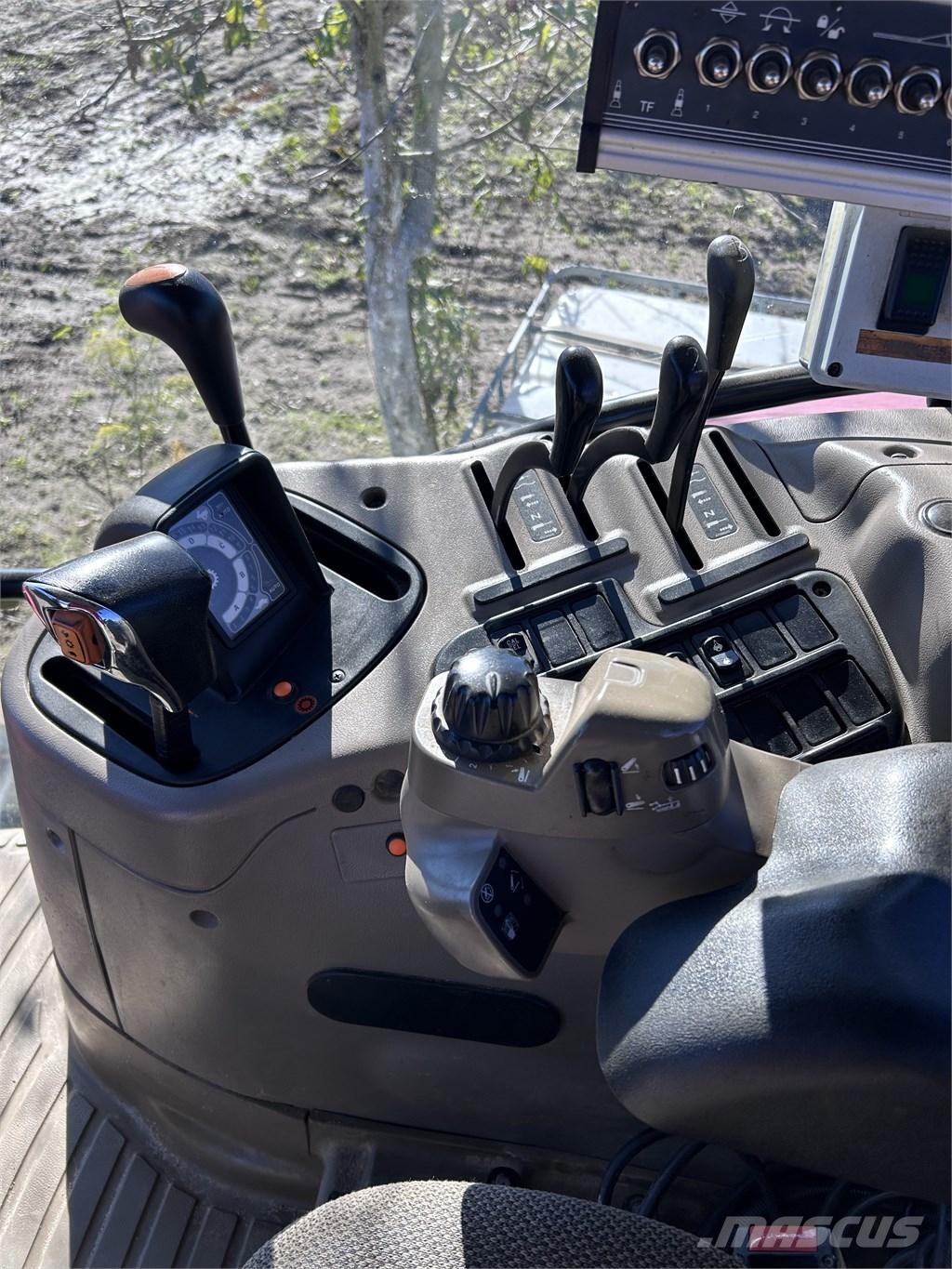 CASE Maxxum 125 Tractoren